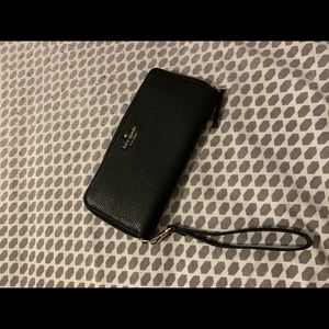 Brand New Kate Spade Wristlet